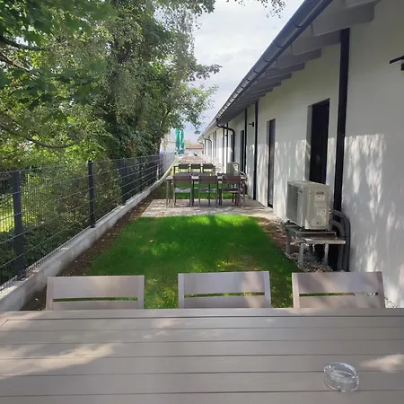 & Garni Bed and Breakfast Ichenhausen